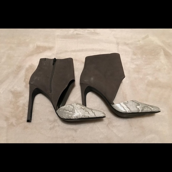 Steve Madden Shoes - Picture 3 of 4